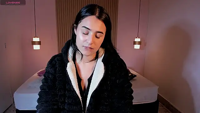 Snapshot of Brendajennerr chatting on February 19, 3:57 am Brendajennerr online show from February 19, 3:57 am