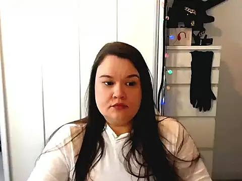 HollyDanceSoul online show from February 24, 8:23 am