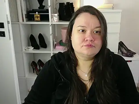 HollyDanceSoul online show from March 26, 7:14 am