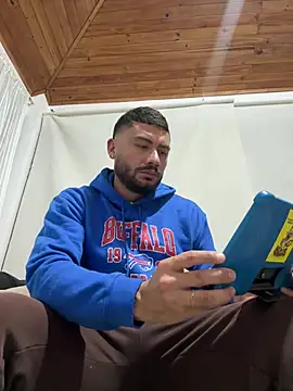 Snapshot of FrancoRossi_ chatting on February 1, 11:36 pm FrancoRossi online show from February 1, 11:36 pm