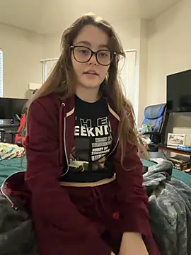 Snapshot of julia4thewin chatting on February 19, 11:12 pm julia4thewin online show from February 19, 11:12 pm