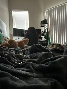 Snapshot of julia4thewin chatting on March 25, 10:16 pm julia4thewin online show from March 25, 10:16 pm