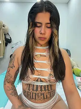 NatQueen online show from February 4, 9:53 pm