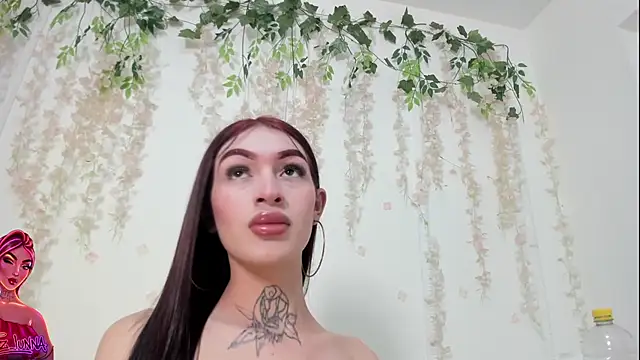 lizz lunna online show from July 10, 7:38 pm