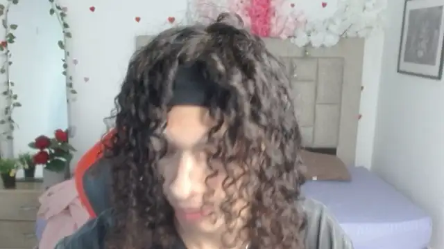 Snapshot of Axel_fox77 chatting on May 31, 1:03 am Axel fox77 online show from May 31, 1:03 am