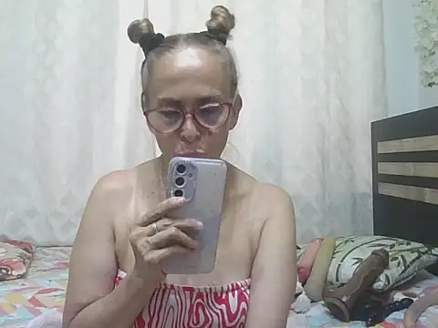 ZAMY1 online show from May 6, 10:26 pm