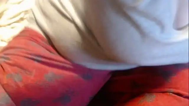 Snapshot of Santanna77 chatting on February 9, 2:18 pm Santanna77 online show from February 9, 2:18 pm