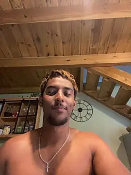 Snapshot of Axel_black10 chatting on February 21, 12:17 pm Axel black10 online show from February 21, 12:17 pm