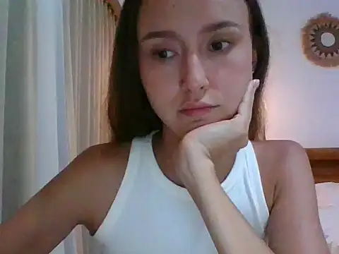 Nyvoria online show from March 13, 1:51 pm