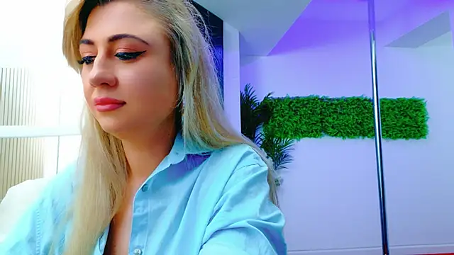 EvelinHill online show from March 15, 5:02 am