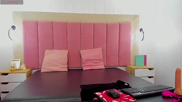 KaiaBrown online show from March 26, 12:22 pm