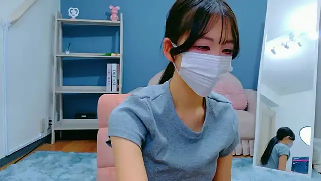 Snapshot of Yua_nyan_love chatting on February 2, 7:07 am Yua nyan love online show from February 2, 7:07 am