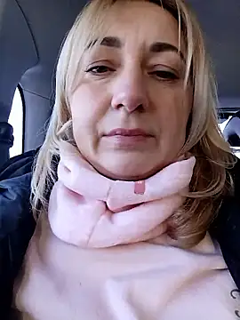 Snapshot of Katrina9911 chatting on January 19, 8:40 am Katrina9911 online show from January 19, 8:40 am