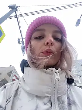 aka Blonde online show from February 16, 6:09 am