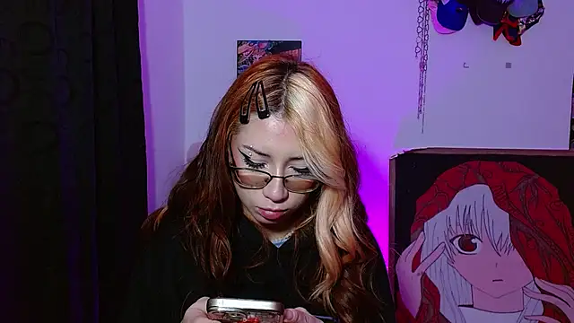 Snapshot of kittymiauu444 chatting on April 7, 5:19 am kittymiauu444 online show from April 7, 5:19 am