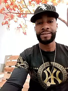 Snapshot of Dante_Knox chatting on April 8, 11:32 am Dante Knox online show from April 8, 11:32 am