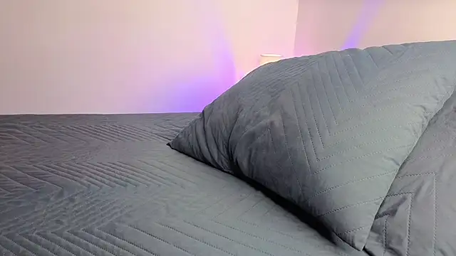 Snapshot of joelcallvil1 chatting on February 4, 1:06 pm joelcallvil1 online show from February 4, 1:06 pm