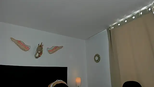 Snapshot of Natalye_23 chatting on March 24, 5:51 pm Natalye 23 online show from March 24, 5:51 pm