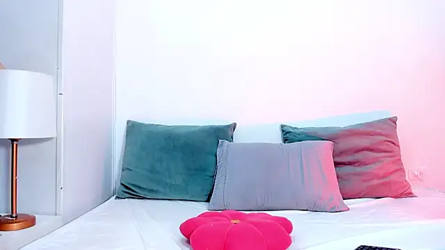AiiriKimmura online show from May 8, 12:10 pm