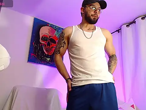 Snapshot of Axel_Stton chatting on April 22, 4:04 am Axel Stton online show from April 22, 4:04 am