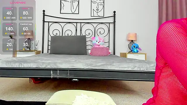 ania queen online show from February 1, 8:40 pm