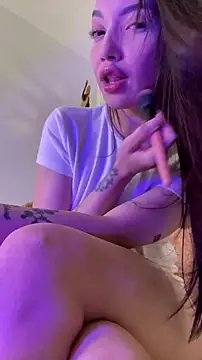 GiannaMagari online show from February 5, 8:57 pm