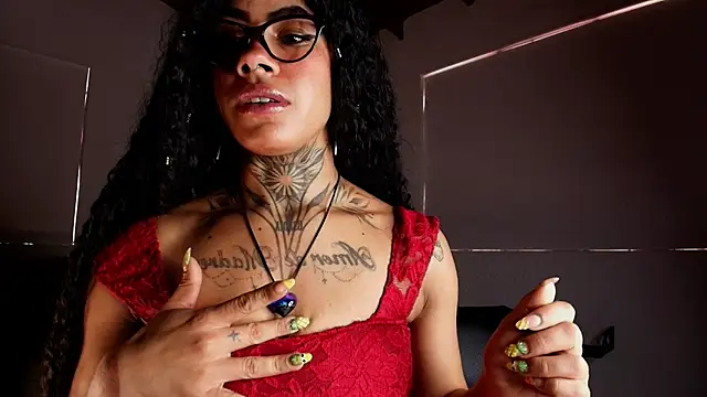 Canela Osada  online show from February 1, 1:42 pm