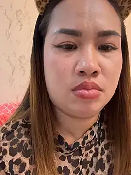 Snapshot of Ponthip chatting on February 24, 8:29 pm Ponthip online show from February 24, 8:29 pm