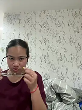 Snapshot of Ponthip chatting on March 18, 11:08 pm Ponthip online show from March 18, 11:08 pm