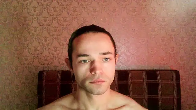 Snapshot of samsam66989 chatting on February 6, 8:40 am samsam66989 online show from February 6, 8:40 am