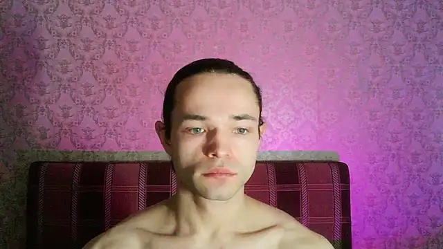 Snapshot of samsam66989 chatting on February 14, 8:22 am samsam66989 online show from February 14, 8:22 am