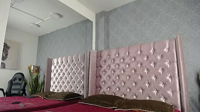 Snapshot of Laurent_Morris chatting on March 16, 3:05 pm Laurent Morris online show from March 16, 3:05 pm