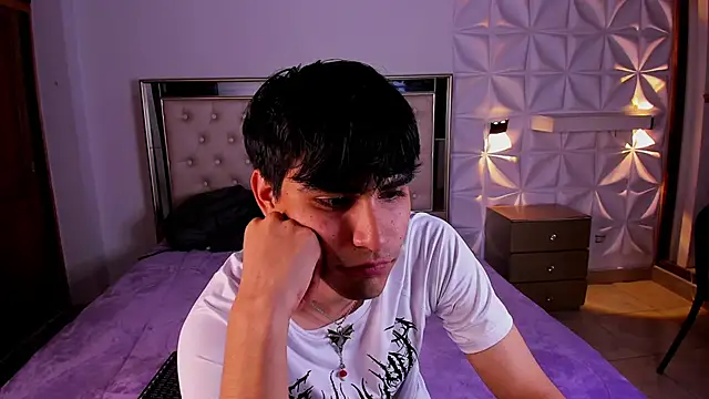 Snapshot of IamJuanJoc chatting on March 12, 3:45 am IamJuanJoc online show from March 12, 3:45 am