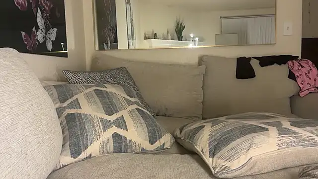 Snapshot of blondebunny999_999 chatting on March 24, 6:40 am blondebunny999 999 online show from March 24, 6:40 am