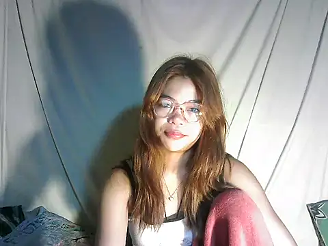 Snapshot of Sexyhotjove chatting on July 28, 4:50 pm Sexyhotjove online show from July 28, 4:50 pm