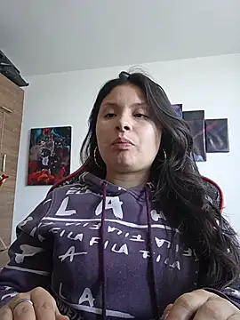 yessica gomez01 online show from July 13, 8:11 pm