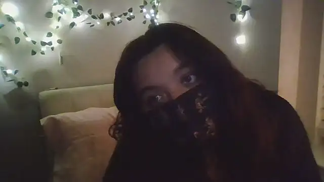 Lunablushh online show from February 10, 3:43 am