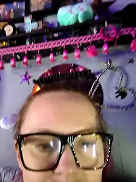 DisireAfterDark online show from February 14, 9:06 am