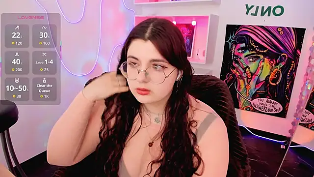 Snapshot of Siena_aa chatting on May 14, 9:10 pm Siena aa online show from May 14, 9:10 pm