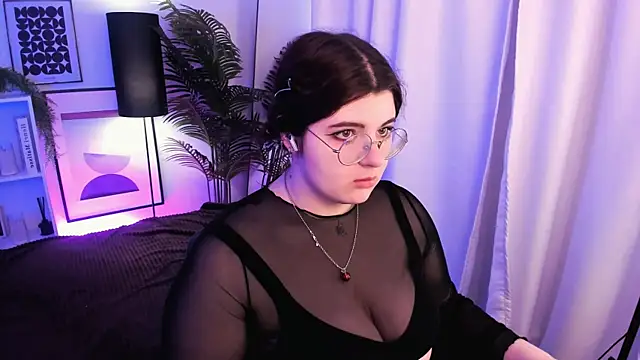 Snapshot of Siena_aa chatting on May 21, 9:22 pm Siena aa online show from May 21, 9:22 pm