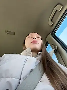 Snapshot of LeiaMood chatting on February 24, 5:27 am LeiaMood online show from February 24, 5:27 am