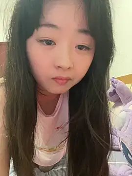 Snapshot of Mloy-01 chatting on March 18, 1:58 pm Mloy-01 online show from March 18, 1:58 pm