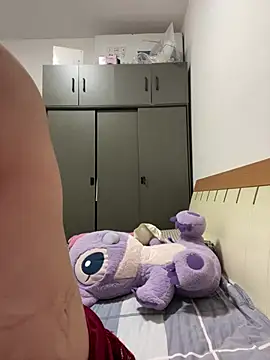 Snapshot of Mloy-01 chatting on March 22, 12:30 pm Mloy-01 online show from March 22, 12:30 pm