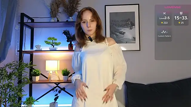 LissaKhalifa online show from February 8, 5:27 pm