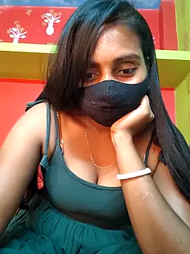 Snapshot of arushi_bb chatting on February 15, 10:47 am arushi bb online show from February 15, 10:47 am