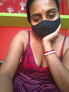 Snapshot of arushi_bb chatting on March 7, 10:23 am arushi bb online show from March 7, 10:23 am