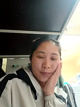 Snapshot of aaa_sexy_aaa chatting on February 10, 9:35 am aaa sexy aaa online show from February 10, 9:35 am