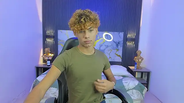 Snapshot of Anyelo_Twink chatting on March 21, 8:19 am Anyelo Twink online show from March 21, 8:19 am