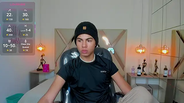 Snapshot of Anyelo_Twink chatting on May 30, 4:20 am Anyelo Twink online show from May 30, 4:20 am