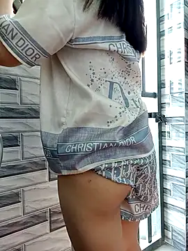 Snapshot of EnzxMoon02 chatting on March 2, 7:15 am EnzxMoon02 online show from March 2, 7:15 am